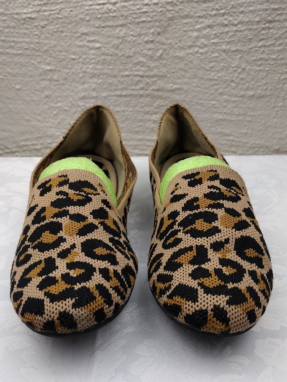 Steve Madden Tan Classic Leopard Print Fabric Upper Almond Toe Slip On Flat Shoe - Picture 2 of 16